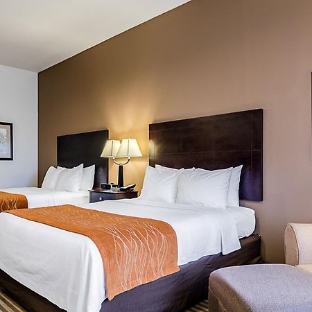 Comfort Inn & Suites Lawrence - University Area Eksteriør bilde