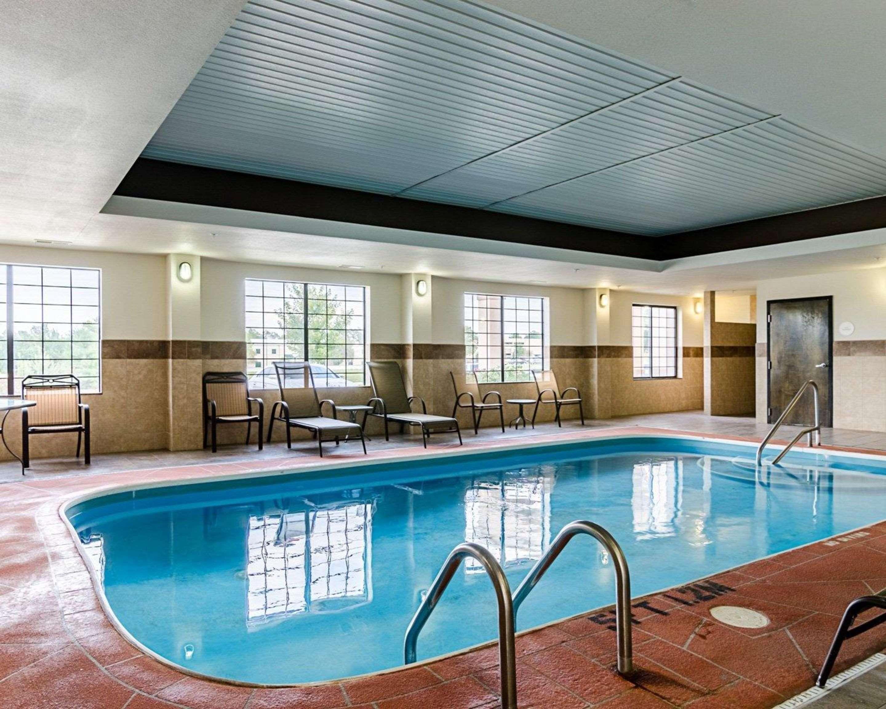 Comfort Inn & Suites Lawrence - University Area Eksteriør bilde