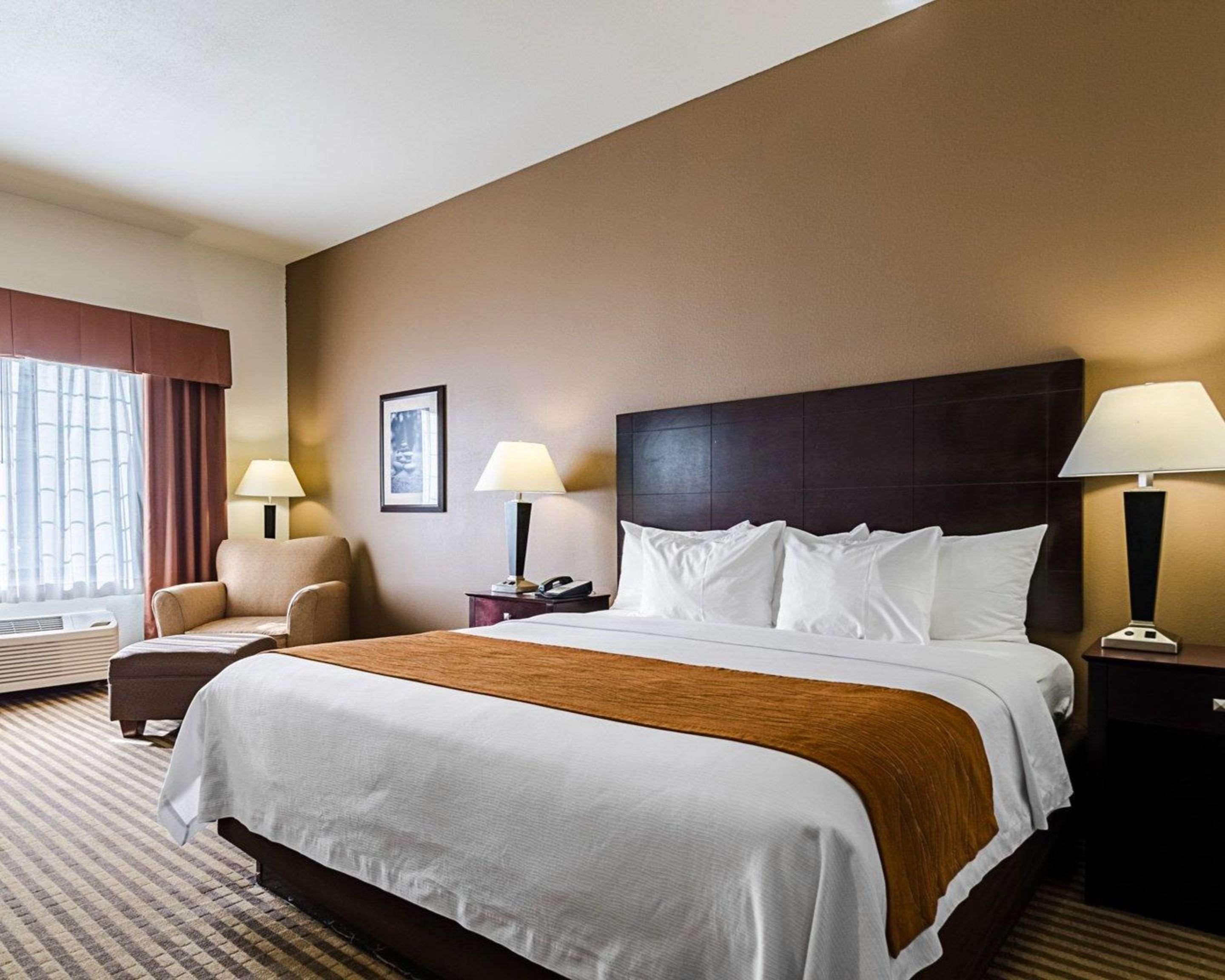 Comfort Inn & Suites Lawrence - University Area Eksteriør bilde