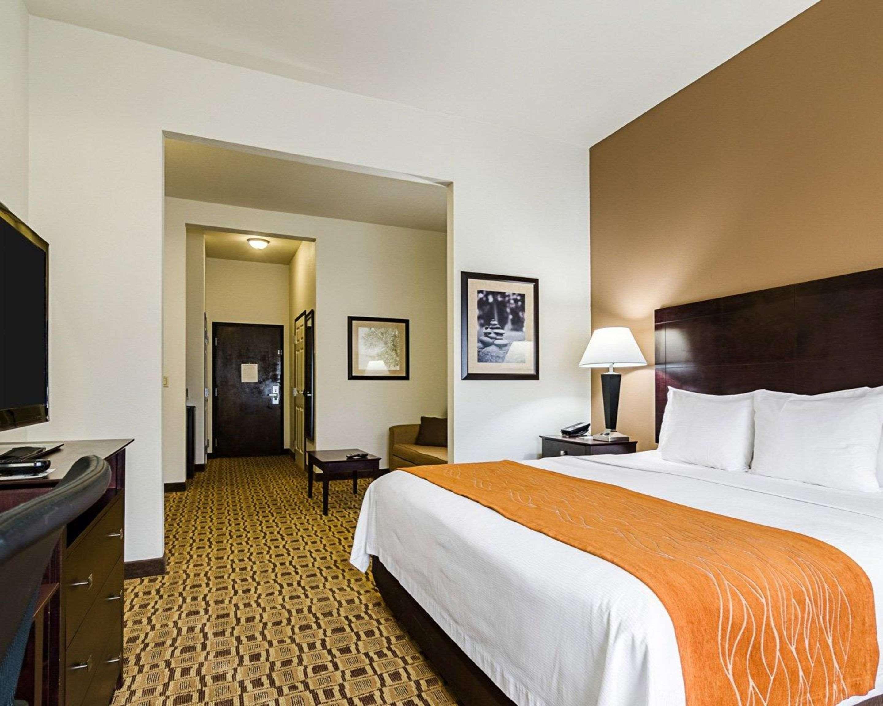 Comfort Inn & Suites Lawrence - University Area Eksteriør bilde