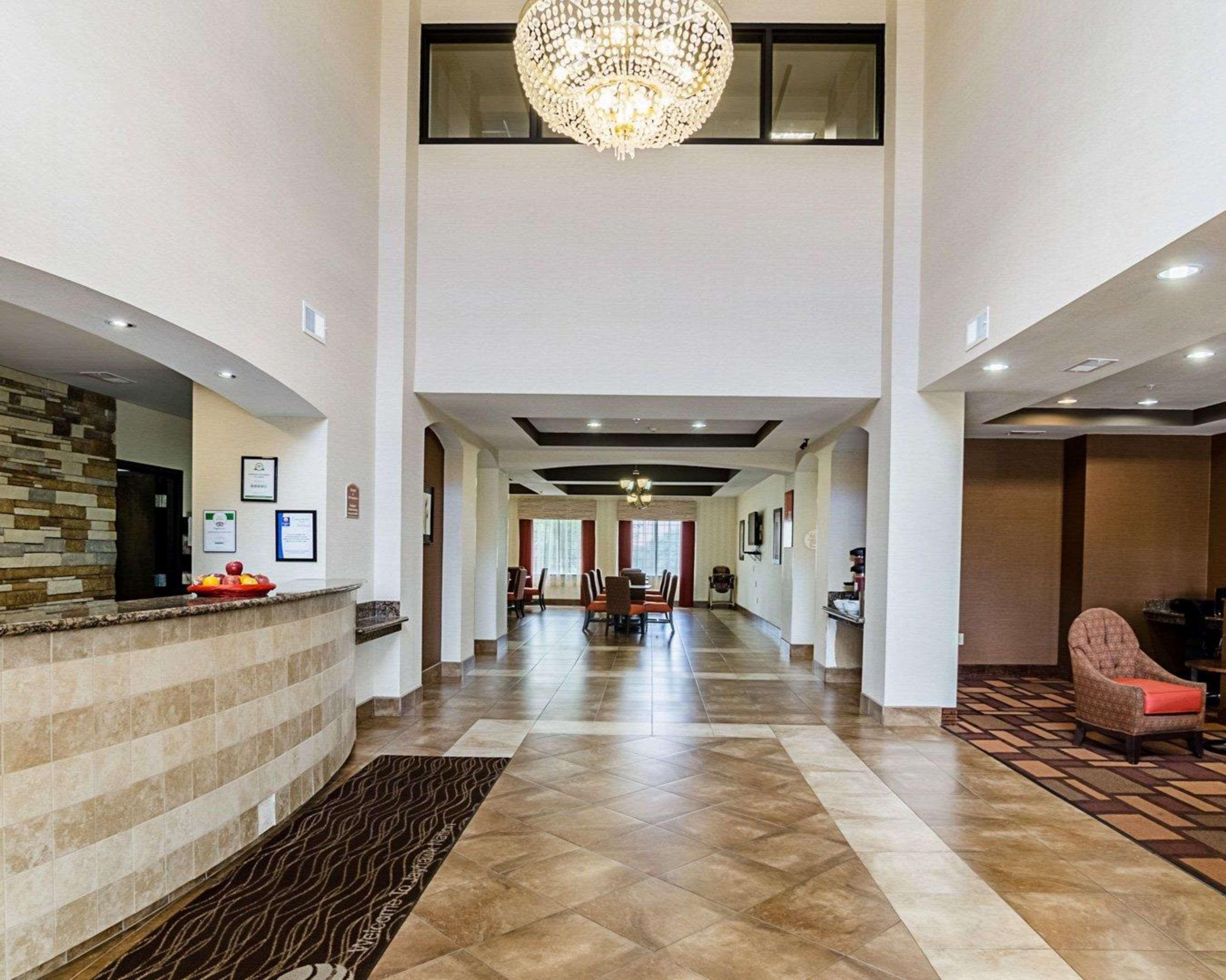 Comfort Inn & Suites Lawrence - University Area Eksteriør bilde