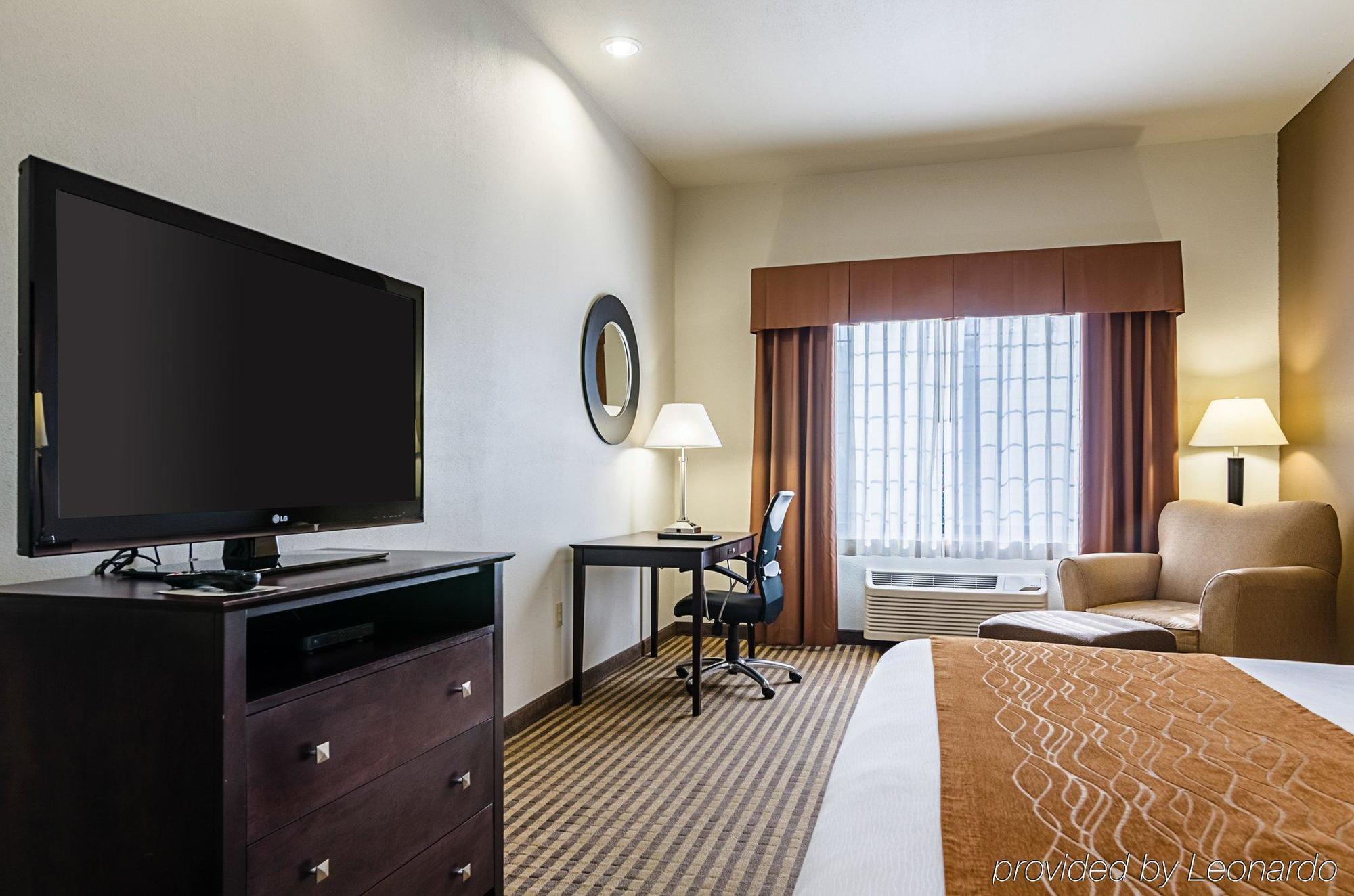Comfort Inn & Suites Lawrence - University Area Eksteriør bilde