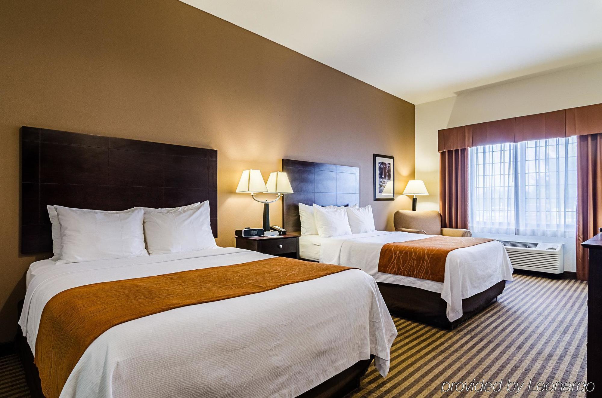 Comfort Inn & Suites Lawrence - University Area Eksteriør bilde