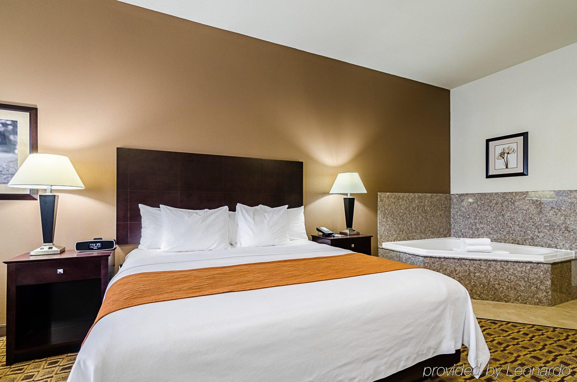 Comfort Inn & Suites Lawrence - University Area Eksteriør bilde